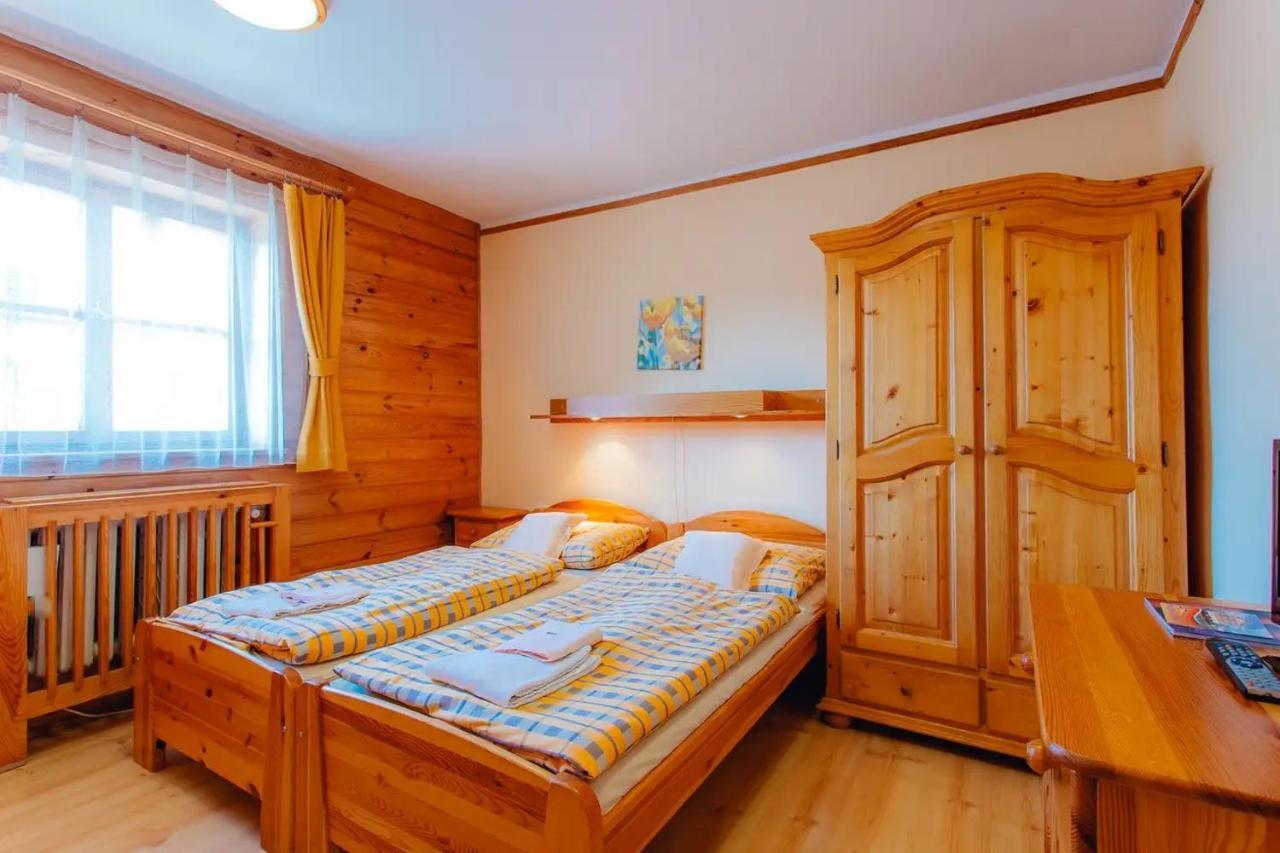 Penzion Una Liptovský Mikuláš Exterior foto